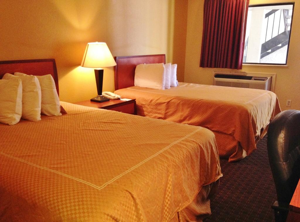 Americas Best Value Inn יוקון חדר תמונה