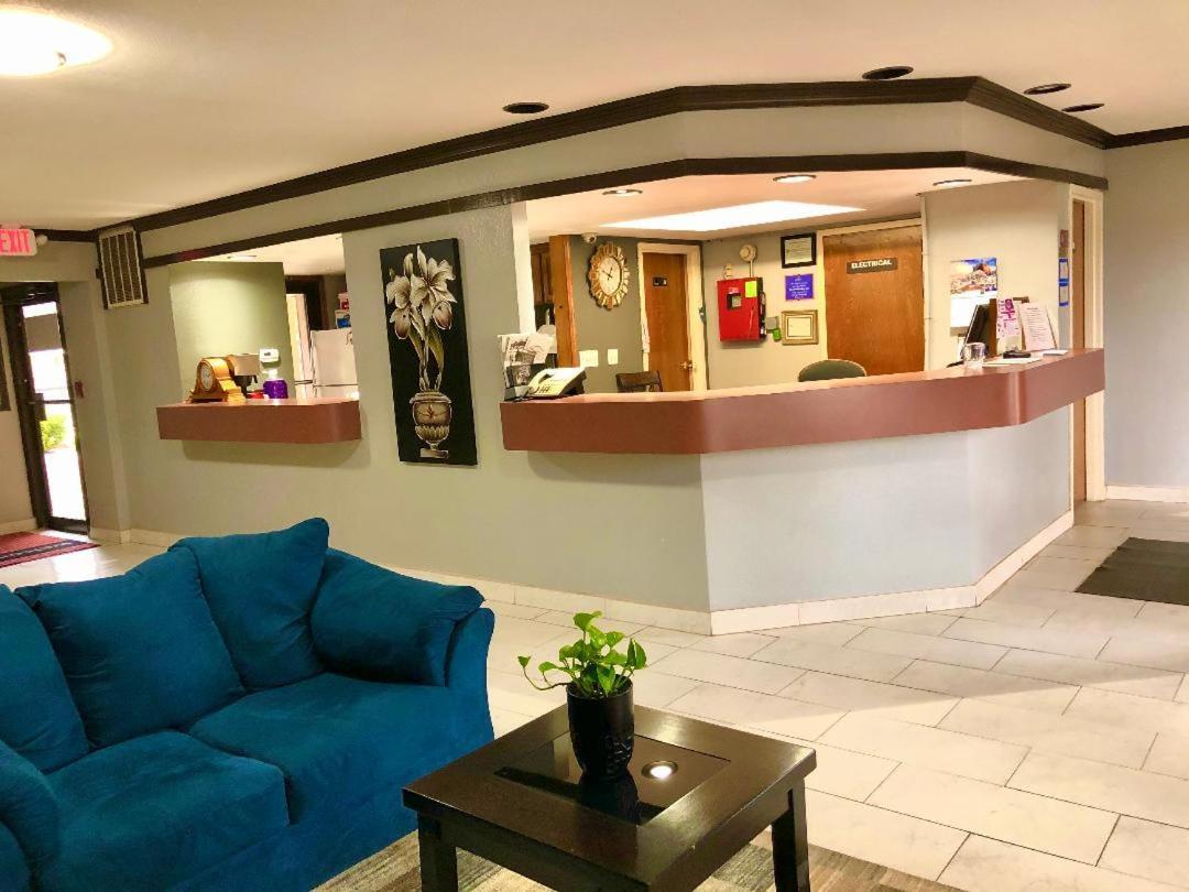 Americas Best Value Inn יוקון מראה חיצוני תמונה